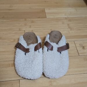 Cozy Shearling Slippers with Brown Straps